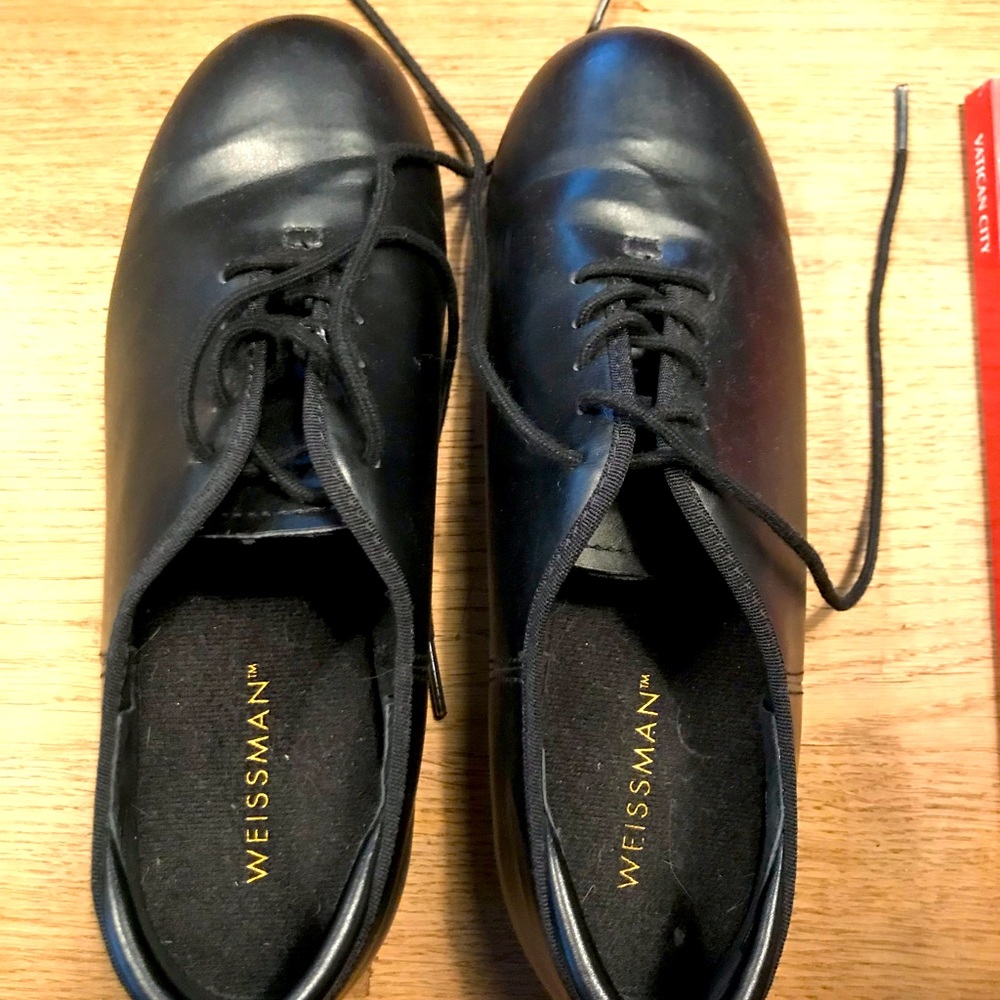 weissman lace up tap shoes, size 8A